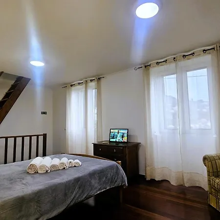Casa Do Lugar Da Ribeira Campanário